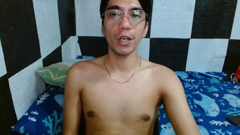 Snapshot of massive_boner02 chatting on 01.16.25 massive_boner02 online show from 01.16.25