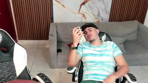 Snapshot of master_javi chatting on 09.21.25 master_javi online show from 09.21.25