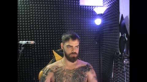 Snapshot of master_rager19 chatting on 09.29.25 master rager19 online show from 09.29.25