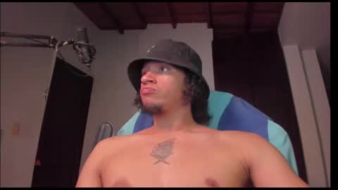 Snapshot of masterjuanc chatting on 02.20.25 Juan Independent Model online show from 02.20.25