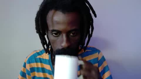 Snapshot of masterr_bate chatting on 10.06.25 Marl online show from 10.06.25