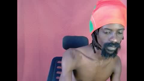 Snapshot of masterr_bate chatting on 10.14.25 Marl online show from 10.14.25