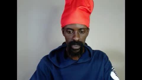 Snapshot of masterr_bate chatting on 10.16.25 Marl online show from 10.16.25