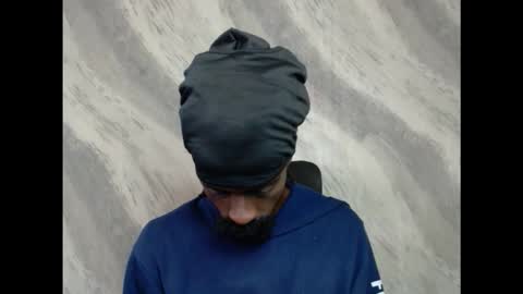 Snapshot of masterr_bate chatting on 11.01.25 Marl online show from 11.01.25