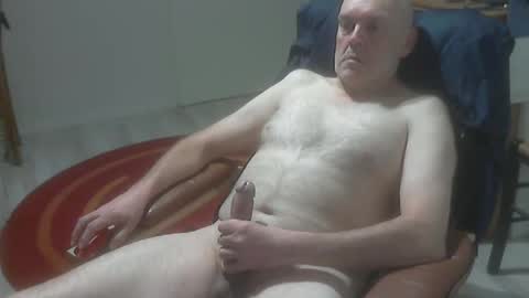 Snapshot of mastervins chatting on 11.09.25 mastervins online show from 11.09.25