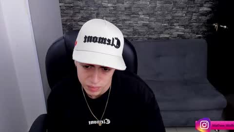 Snapshot of mathew_wolf4 chatting on 02.28.25 Mathew Independent model online show from 02.28.25