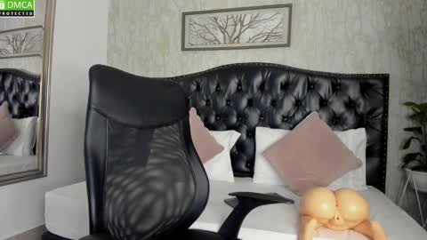 Snapshot of mattdevon chatting on 01.27.25 Matt online show from 01.27.25