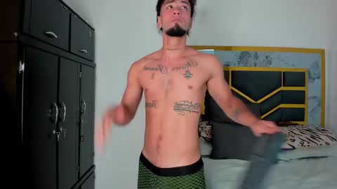 Snapshot of mattdevon chatting on 10.15.25 Matt online show from 10.15.25