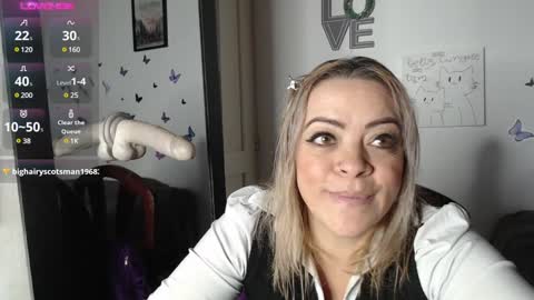 Mature liaa online show from 01.20.25