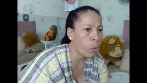 Snapshot of mature_martina_ chatting on 01.16.25 Martina online show from 01.16.25