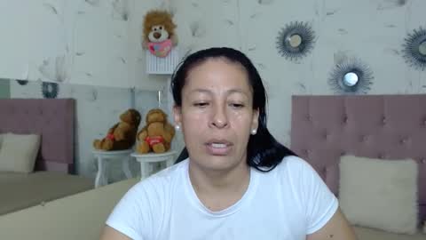 Snapshot of mature_martina_ chatting on 01.21.25 Martina online show from 01.21.25