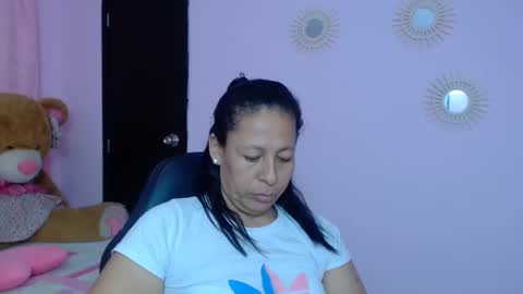 Snapshot of mature_martina_ chatting on 02.01.25 Martina online show from 02.01.25