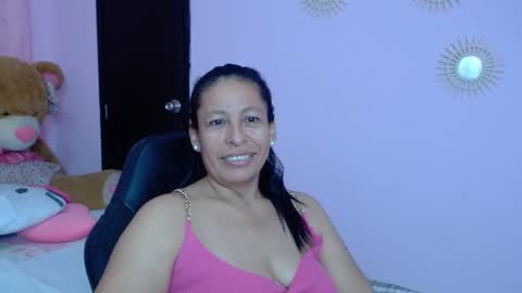 Snapshot of mature_martina_ chatting on 02.01.25 Martina online show from 02.01.25