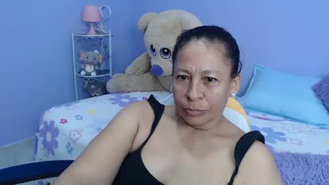 Snapshot of mature_martina_ chatting on 02.23.25 Martina online show from 02.23.25