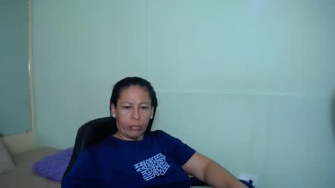 Snapshot of mature_martina_ chatting on 02.25.25 Martina online show from 02.25.25