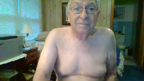 Snapshot of maturecouple1954 chatting on 12.26.24 SXECPL55 at G mail Dot Com online show from 12.26.24