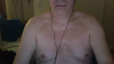 Snapshot of maturehotman chatting on 01.03.25 maturehotman online show from 01.03.25