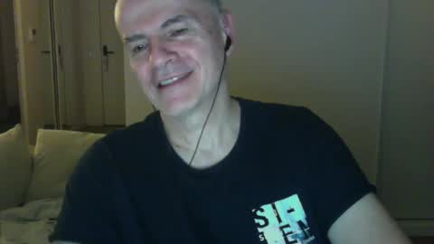 Snapshot of maturehotman chatting on 02.15.25 maturehotman online show from 02.15.25