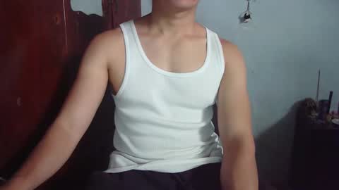 Snapshot of maurodirty chatting on 11.06.25 Mauro online show from 11.06.25