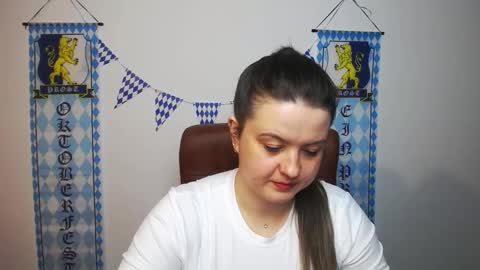 Snapshot of mavkacute chatting on 09.24.25 MavkaCute online show from 09.24.25