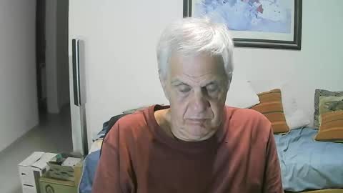 Snapshot of max_2017 chatting on 02.01.25 max_2017 online show from 02.01.25