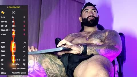 max__prada online show from 10.16.25