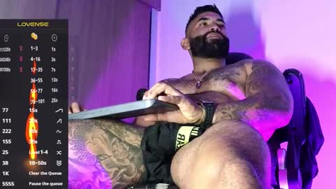 max__prada online show from 11.13.25