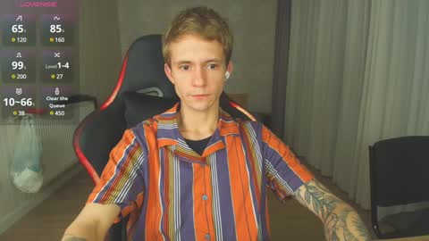 Snapshot of max_gen chatting on 12.17.24 Max Gen with tats 24years  And Ethan without tats 20 years online show from 12.17.24