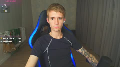 Snapshot of max_gen chatting on 01.13.25 Max Gen with tats 24years  And Ethan without tats 20 years online show from 01.13.25