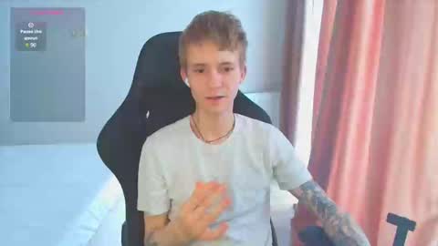 Snapshot of max_gen chatting on 02.28.25 Max Gen with tats 24years  And Ethan without tats 20 years online show from 02.28.25