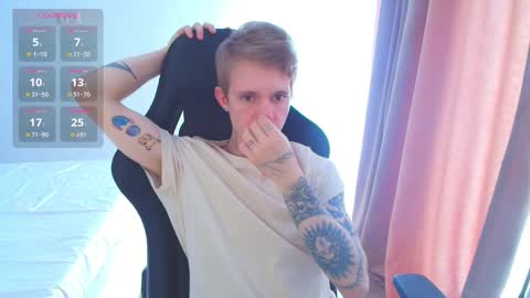 Snapshot of max_gen chatting on 03.04.25 Max Gen with tats 24years  And Ethan without tats 20 years online show from 03.04.25