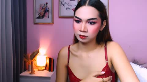 Snapshot of maxie_greyson chatting on 12.17.24 maxie greyson online show from 12.17.24