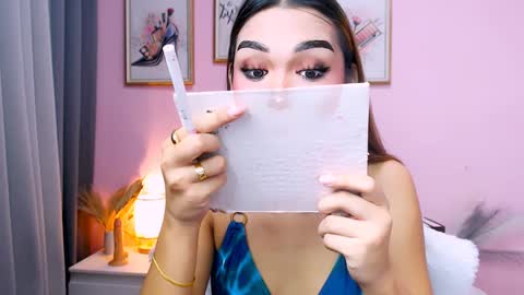 Snapshot of maxie_greyson chatting on 12.18.24 maxie greyson online show from 12.18.24