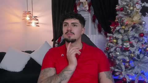 Snapshot of maximo_rodriguez chatting on 12.23.24 Maximo online show from 12.23.24