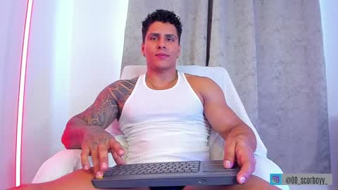 Snapshot of maximoscott_ chatting on 02.03.25 Maximoscott online show from 02.03.25