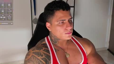 Snapshot of maximoscott_ chatting on 09.18.25 Maximoscott online show from 09.18.25