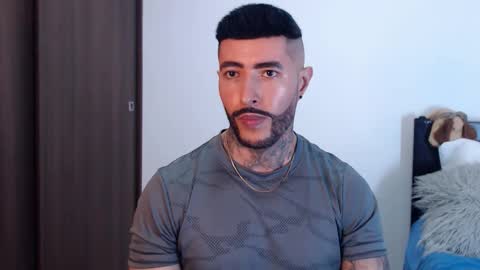 Independent Model online show from 01.07.25