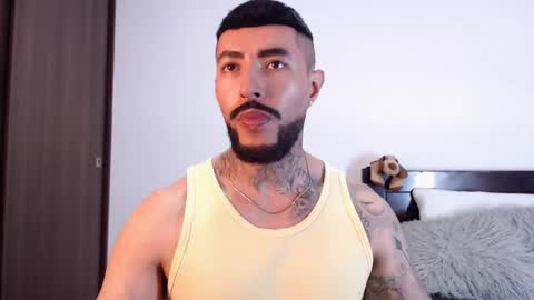 Independent Model online show from 03.04.25