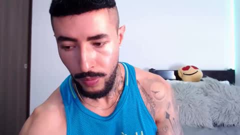 Independent Model online show from 03.10.25