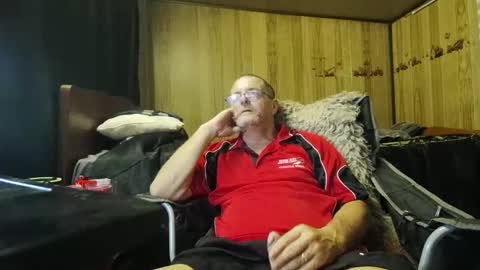 Snapshot of maximus_oreally chatting on 02.05.25 Max online show from 02.05.25