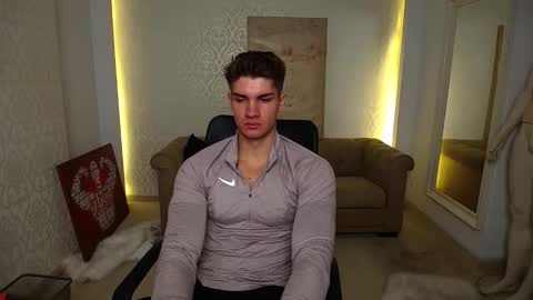 Snapshot of maxkaiden chatting on 10.01.25 MaxKaiden online show from 10.01.25
