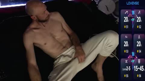 Snapshot of maxrouger chatting on 10.22.25 MaxRouger online show from 10.22.25