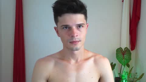 Snapshot of maxtopboy chatting on 12.22.24 Max online show from 12.22.24