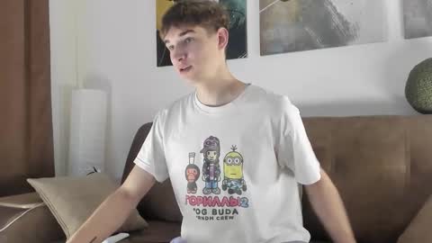 Snapshot of maxwellchik chatting on 09.19.25 maxwellchik online show from 09.19.25