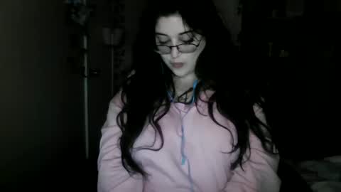 Snapshot of maxxxine17 chatting on 09.28.25 Maxxxine17 online show from 09.28.25