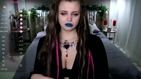 Snapshot of maya_mils chatting on 12.21.24 Maya Mils online show from 12.21.24