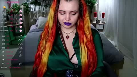 Snapshot of maya_mils chatting on 01.05.25 Maya Mils online show from 01.05.25