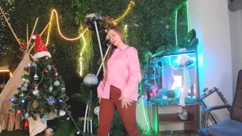 Snapshot of mayasinabon chatting on 12.25.24 mayasinabon online show from 12.25.24
