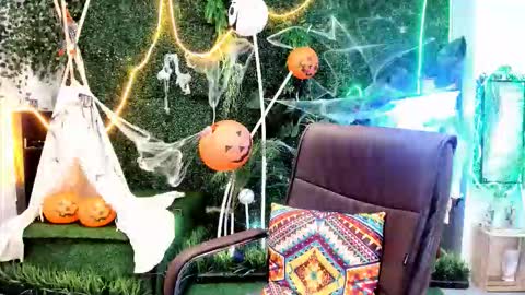 Snapshot of mayasinabon chatting on 10.18.25 mayasinabon online show from 10.18.25