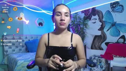 Snapshot of maylin_horny19 chatting on 02.11.25 Maylin online show from 02.11.25